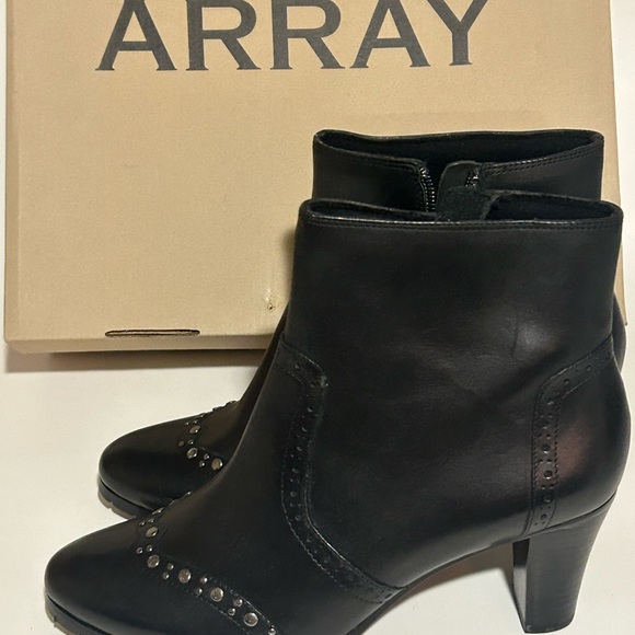 ARRAY Black Boots - Picture 3 of 5